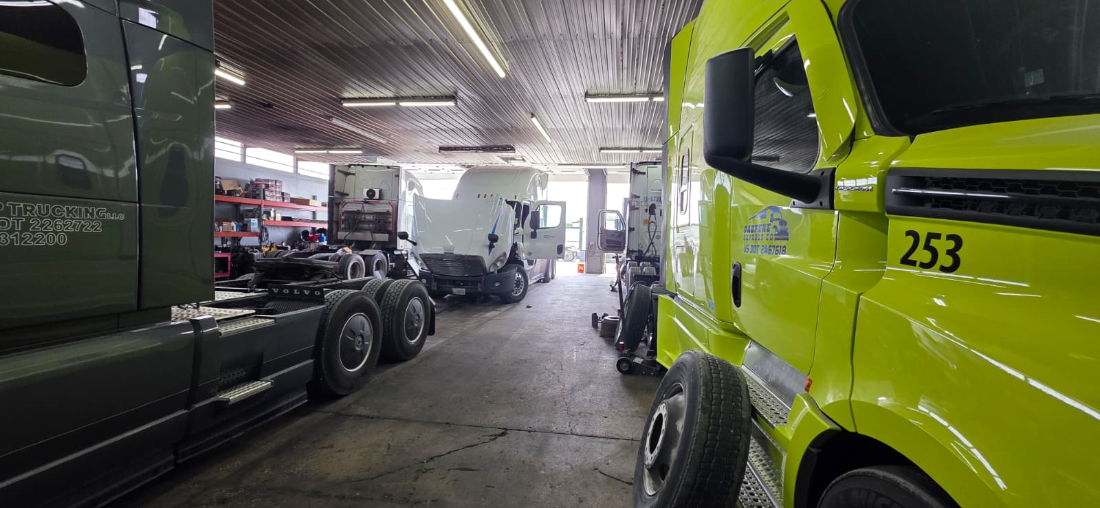 Commercial vehicle fleet alignment evaluation tracking parameters